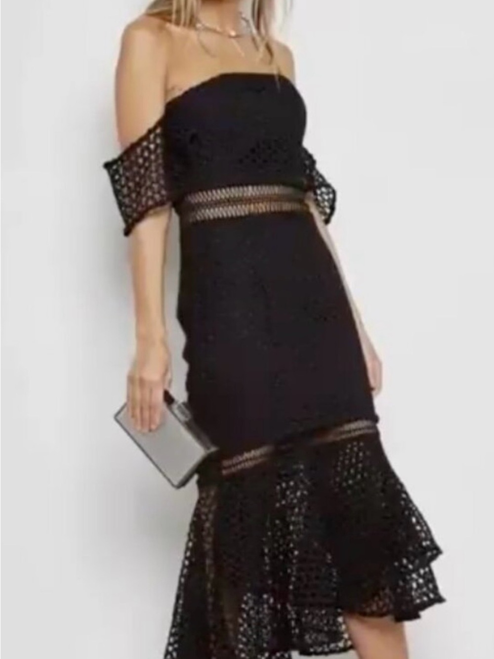 Chic Mermaid Lace Dress Like New!